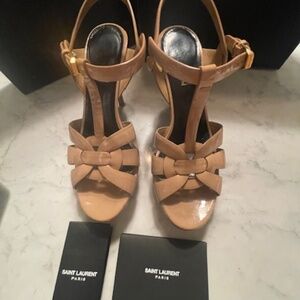 Saint Laurent (YSL) Nude Beige Patent Leather Heels